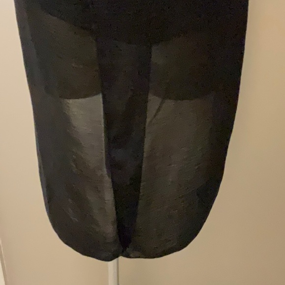 High/low top - Picture 3 of 6